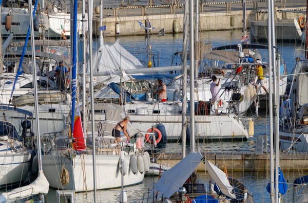 Cómo se fabrican barcos: el proceso de construcción paso a paso