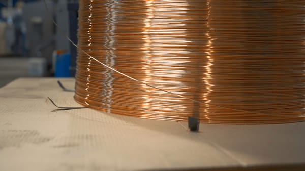 Cómo se fabrican cables de acero: el proceso completo
