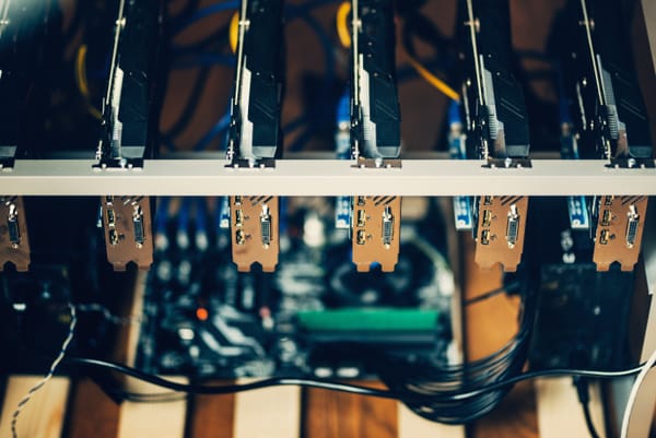 Cómo se fabrican instrumentos musicales: el proceso completo