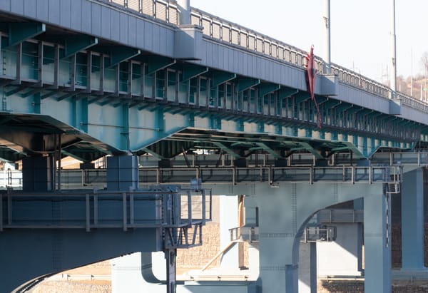 Cómo se fabrican puentes metálicos: proceso detallado