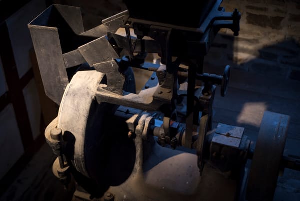 Cómo se fabrican troqueles: proceso y materiales
