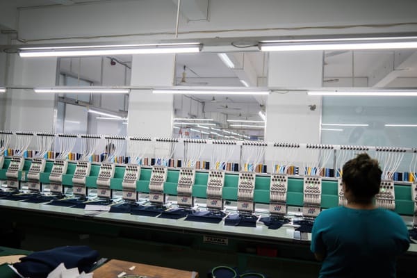 Cómo se fabrican uniformes deportivos: proceso paso a paso