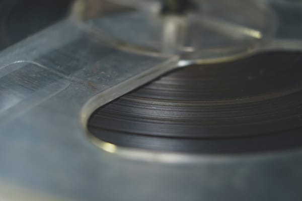 Cómo se hacen discos de vinilo: proceso de fabricación explicado