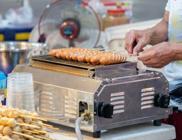 Descubre el proceso de fabricación de carritos de hot dog