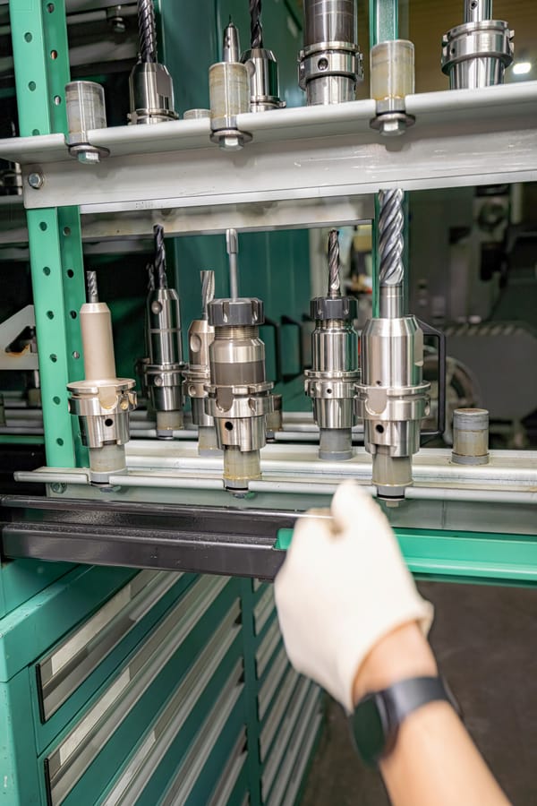 Extrusión Directa Desvelada: Domina el Flujo de Metal en la Fabricación Industrial