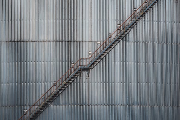 Fabricación de escaleras de caracol: Cómo se hacen paso a paso