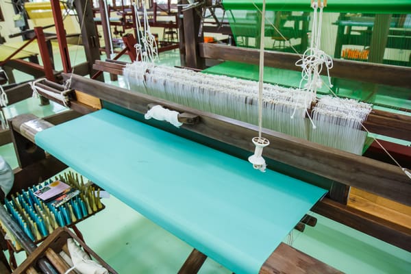 Revolutionizing Weaving: Exploring High-Speed Water Jet Looms for Synthetic Fiber Production